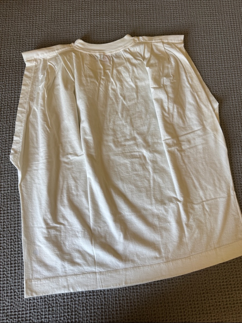 Farm Rio sleeveless t-shirt - Picture 2 of 3